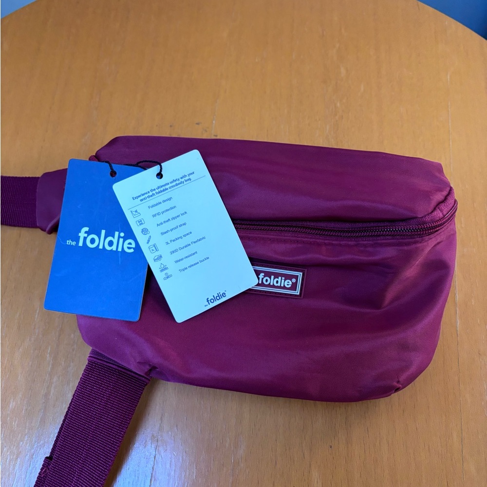 Foldie red crossbody bag - Picture 3 of 8
